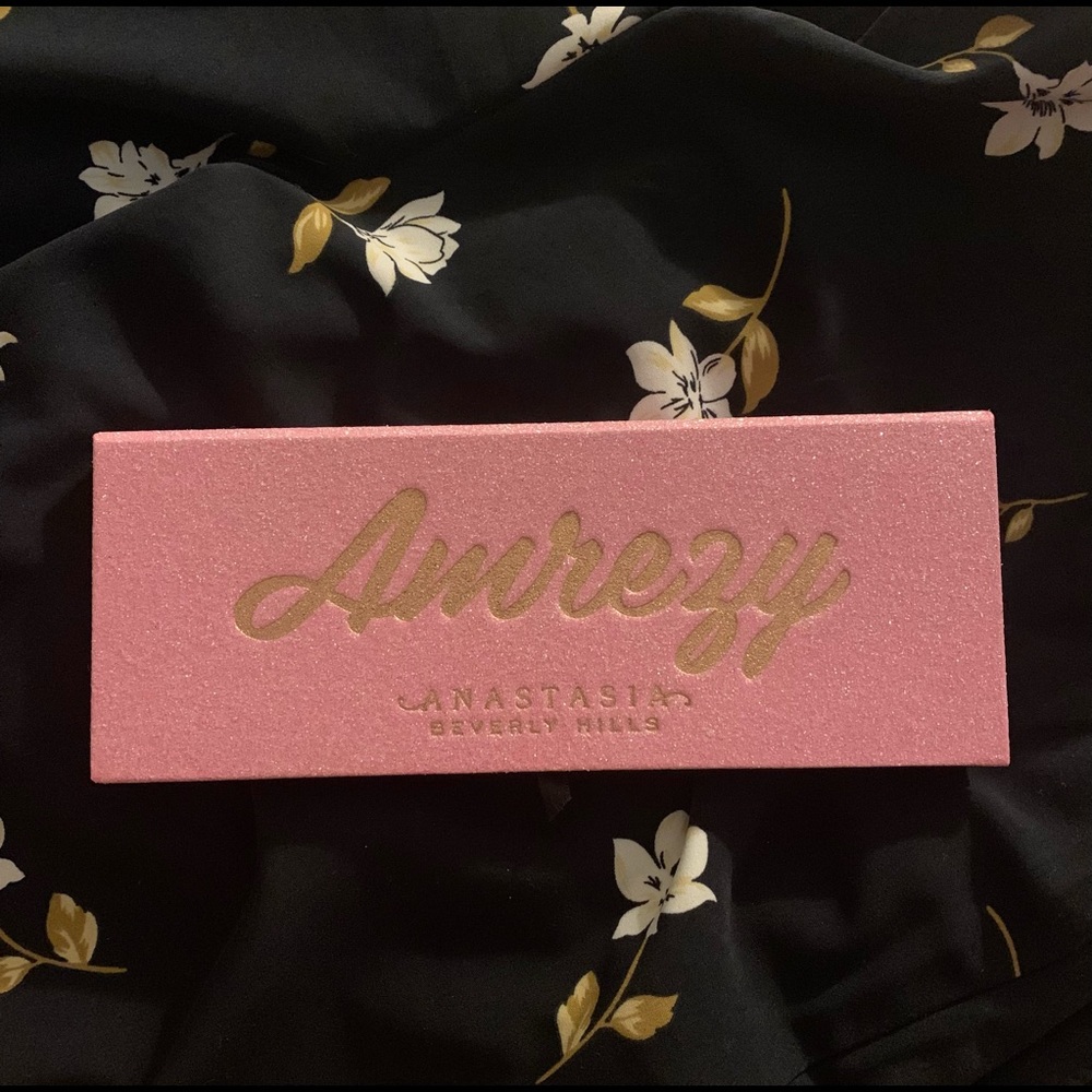 Anastasia Beverly Hills X Amrezy Palette